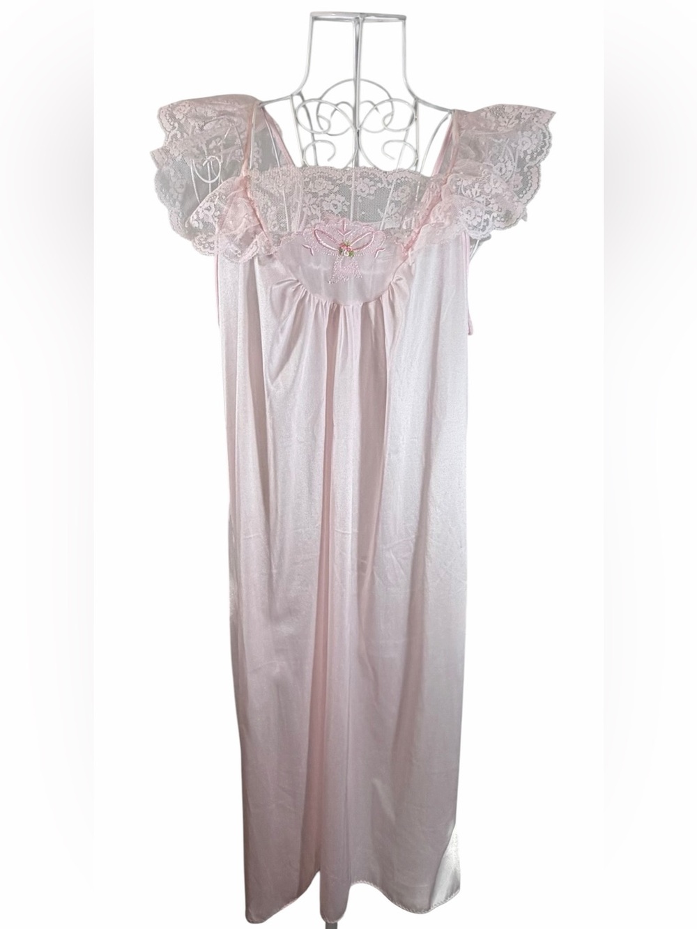 Featherbed Vintage Women's Pink Lace Nightgown Size M Light Pink Grandmacore